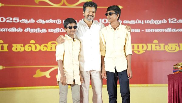 காலையிலேயே மாணவர்களுக்கு வந்த ஹேப்பி நியூஸ்.. 2ஆம் கட்டமாக மாணவர்களை சந்திக்கும் விஜய்! எப்போது?