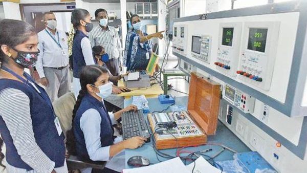 அசத்துதே அரசு! மாதம் 1000.. நீங்க படிச்சா மட்டும் போதும்! வயது வரம்பு இல்லை..மகளிருக்கு செம சான்ஸ்