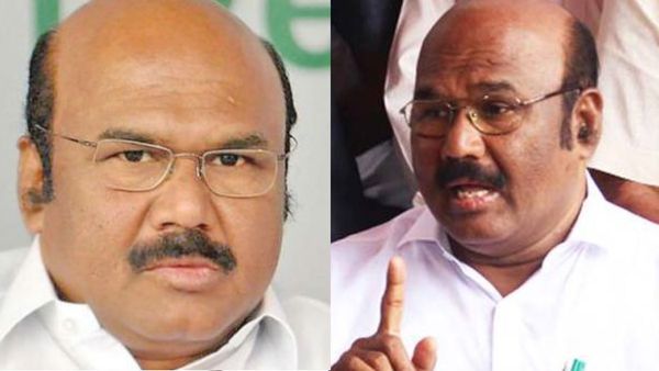 மீண்டும் பாஜக கூட்டணி.. இனியும் ராயபுரம் செட் ஆகாது.. மயிலாப்பூர் தொகுதிக்கு மாறும் ஜெயக்குமார்?