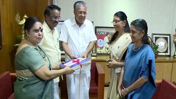 பயப்படும் நடிகைகள்.. மலையாள திரையுலகை புரட்டிப் போட்ட ஹேமா கமிட்டி அறிக்கை! ஆனா.. இப்போ நடந்ததே வேற!