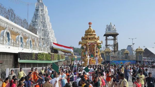 திருப்பதி ஏழுமலையான் பக்தர்களுக்கு குட் நியூஸ்.. இன்று முதல் திவ்ய தரிசன டோக்கன் விநியோகம்!