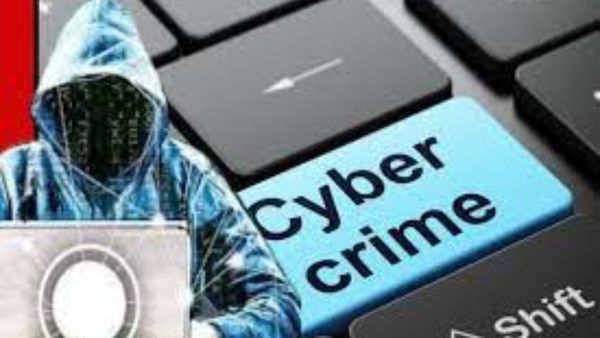 டிராபிக் போலீஸ் அபராதம் விதித்ததாக வந்த மெசேஜ்.. ஓபன் செய்த சென்னை இளைஞருக்கு காத்திருந்த அதிர்ச்சி