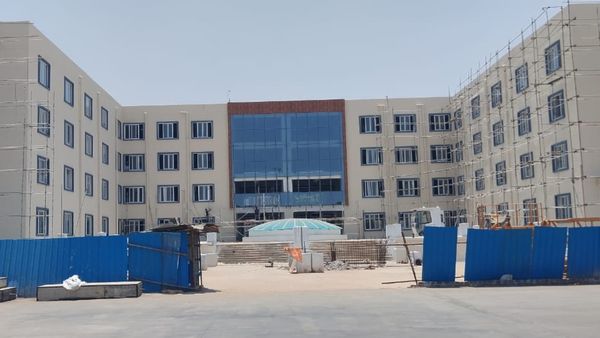 5 ஆண்டுகளாக தாமதம்.. மதுரை காம்ப்ளக்ஸ் பேருந்து நிலைய வணிக வளாகம் எப்போது திறப்பு?