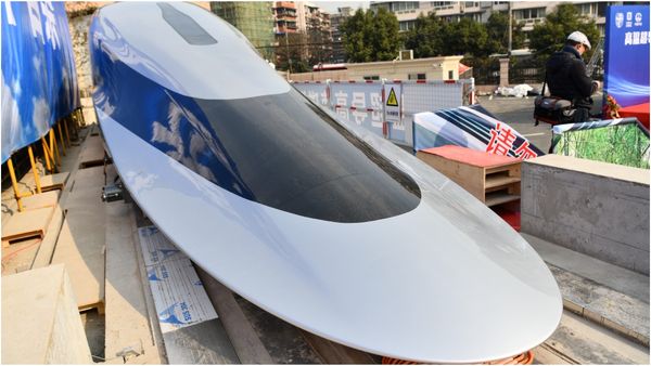 வெறும் 2 மணி நேரத்தில்.. சென்னை டூ மும்பை! விமானத்தை விட வேகமாக போகும் ரயிலை கண்டுபிடித்த சீனா!