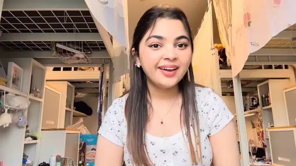 சீனாவில் பயிலும் இந்திய மாணவி பகிர்ந்த வீடியோ.. ஹாஸ்டல் ரூம் இப்படியா இருக்கு.. கிறங்கி போன நெட்டிசன்கள்