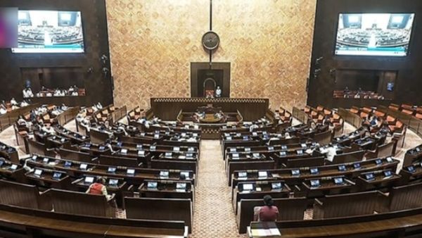 5வது நாளாக முடங்கிய லோக்சபா - ராஜ்யசபா.. எதிர்க்கட்சிகள் கடும் அமளி - கோஷம்
