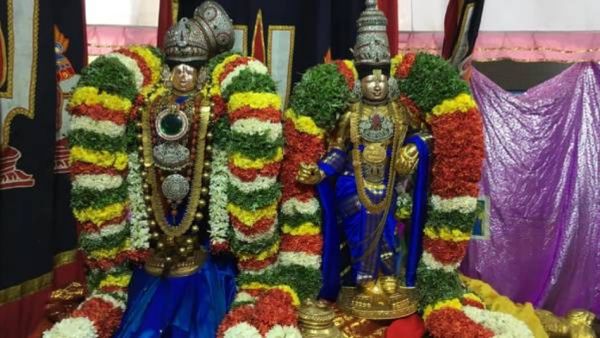Aadi Pooram 2025: ஆடிப்பூரம் எப்போது? அம்பாளுக்கு வளையல் மாலை போட உகந்த நேரம் எது?