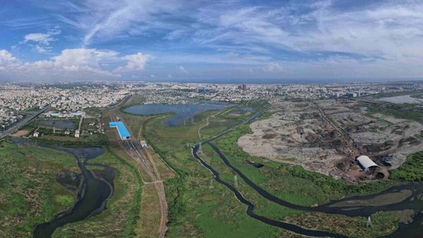 சென்னை பெருங்குடி சதுப்பு நிலத்தில் சத்தமில்லாமல் நடந்த பெரிய ஆக்கிரமிப்பு.. மாநகராட்சி அதிரடி