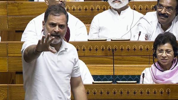 பாகிஸ்தான் + சீனா.. ரியல் எதிரி யார் என்றே மத்திய அரசுக்கு தெரியவில்லை..  ராகுல் காந்தி ஆவேசம்!