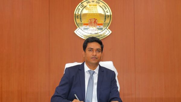 கலைஞர் மகளிர் உரிமை தொகை திட்டத்துக்கான விண்ணப்பம் பெறுவது எப்படி? திருப்பூர் கலெக்டர் விளக்கம்