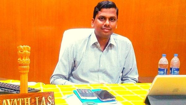 சுற்றுலா விசாவில் வெளிநாடுகளுக்கு வேலைக்கு செல்வதால் என்ன சிக்கல்.. தூத்துக்குடி கலெக்டர் விளக்கம்