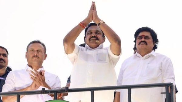 “திமுக கூட்டணி கட்சிகள் அனைத்தும் கட்சியையே இணைத்து விடலாமே”.. கம்யூனிஸ்ட்கள் மீது எடப்பாடி அட்டாக்!