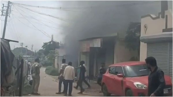 Pune violence: சோஷியல் மீடியாவில் சர்ச்சை கருத்து.. இரு தரப்பினர் மோதல்! புனேவில் கலவரம்