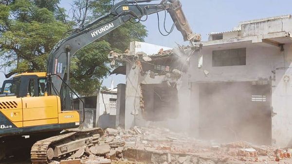 வீட்டு மனை.. இப்படியும் சிக்கல் வரலாம்.. கோவையில் 15 வருடம் கழித்து 8 கோடி நிலம் அதிரடியாக மீட்பு