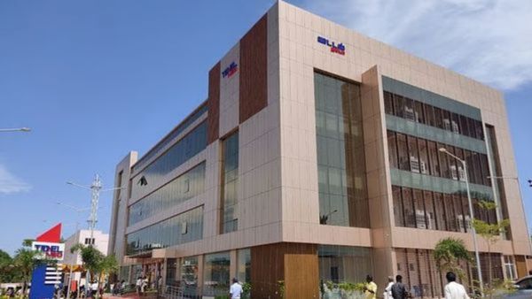 தமிழ்நாட்டில் அசுர வேகத்தில் நடக்கும்.. மாபெரும் ஐடி புரட்சி! வேற மாநிலங்களில் நடக்காத தரமான சம்பவம்