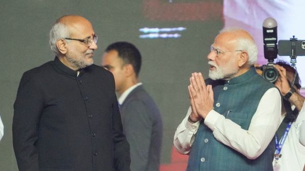 180 டிகிரி யூடர்ன் போட்ட பாஜக.. தன்கர் டூ சி.பி. ராதாகிருஷ்ணன்! தமிழ்நாடு தேர்தலை தாண்டி பல காரணம் இருக்காம்