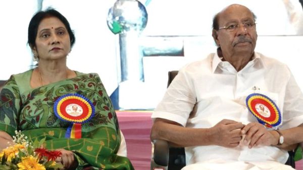 என் மகனுக்கு பதவி இல்லையா.. ராமதாஸ் ஆதரவுடன்.. தம்பி அன்புமணிக்கு எதிராக களம் வந்த அக்கா காந்திமதி!