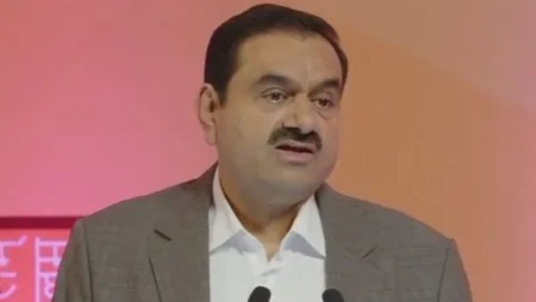 புதுமை, தற்சார்புடன் தேசத்தை கட்டமைக்க வேண்டும்: ஐஐடி நிகழ்ச்சியில் கவுதம் அதானி வலியுறுத்தல்