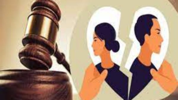 ரைட்டரின் மடியில் அமர்ந்த பெண்! கேஸ் நினைவிருக்கா? இப்ப விசாரணைக்கு வந்தவரிடம் கேரள நீதிபதி சீண்டல்