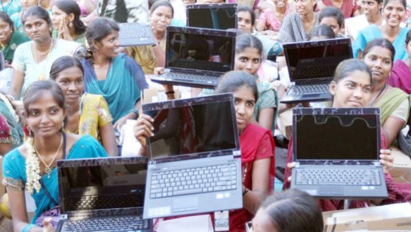 கல்லூரி மாணவர்களுக்கு ஹேப்பி நியூஸ்! இலவச லேப்டாப் திட்டத்துக்கு 2 நிறுவனங்கள் தேர்வு! புதிய அப்டேட்