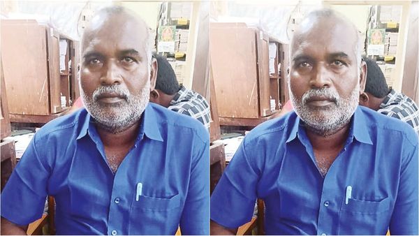 முதலில் ஆதார், இரண்டாவதாக பிறப்பு சான்றிதழ், மூன்றாவதாக கிருஷ்ணகிரி அரசு ஊழியர்.. இறுதியில் ட்விஸ்ட்
