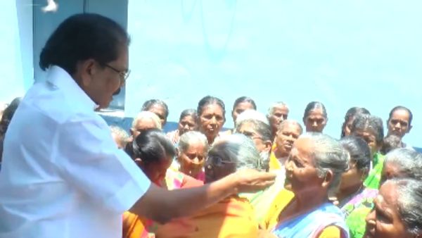 “காது, மூக்குல நகை போட்டு வந்தா ரூ.1000 இல்ல”.. கிண்டல் செய்த அமைச்சர்! கலகலவென சிரித்த மூதாட்டிகள்