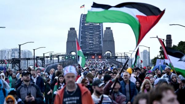 எதிர்பார்க்கவேயில்லை.. ஆஸ்திரேலியாவில் இஸ்ரேல் எதிர்ப்பு அலை! சிட்னி நகரை ஸ்தம்பிக்க வைத்த போராட்டம்