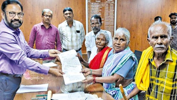 தேனியில் தான செட்டில்மென்ட்.. வீட்டு பத்திரம் ரத்து.. மகன், மகள்கள் அறிய வேண்டிய நிபந்தனை