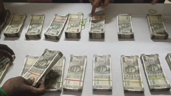 கல்லீரல் பாதிப்பு.. கணவரின் காப்பீடு பணம் ஒரு கோடி ரூபாய்.. போராடி வென்ற சென்னை பெண்