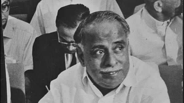 அண்ணா சமஸ்கிருதத்திற்கு பதிலடியாக செந்தமிழை எப்படி கொண்டு வந்தார்.. திராவிடம் செய்தது என்ன?