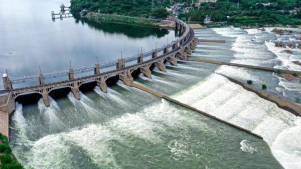 Mettur Dam: நடப்பாண்டில் 6ஆவது முறையாக நிரம்பிய மேட்டூர் அணை! கடல் போல் காட்சி! கண்களுக்கு விருந்து