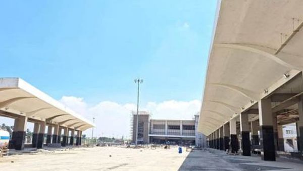 கடைசி கட்ட பணி தீவிரம்.. அண்ணாந்து பார்க்க வைக்கும்.. சென்னையில் வரும் புது பேருந்து நிலையம்! எங்கே?