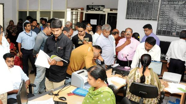 பதிவுத்துறை வரலாற்று சம்பவம்.. 1861 முதல் 1940-ம் ஆண்டு வரையிலான நில ஆவணங்கள் பெற புதிய இணையதளம்