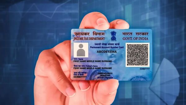 PAN Card: பான் கார்டில் பஞ்சாயத்தா? உடனே பெயர், முகவரியை மாத்தனுமா? ஆன்லைனில் திருத்தம் செய்வது எப்படி?