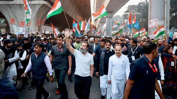 பாதுகாப்பு விதிகளை மீறும் ராகுல் காந்தி..சிஆர்பிஎப் பரபர கடிதம்! பாஜக - காங்., இடையே வார்த்தைப் போர்