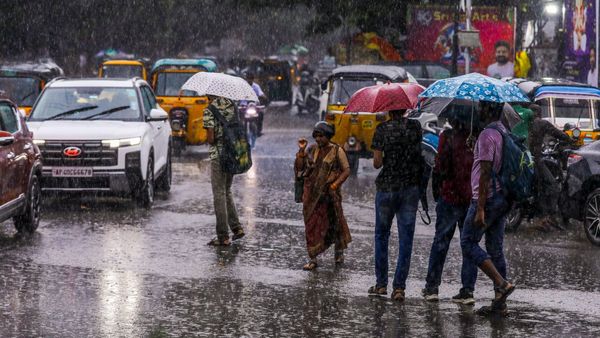 உருவாகும் புதிய காற்றழுத்த தாழ்வு பகுதி.. இனி தமிழகத்தில் கனமழை வெளுக்கும்! வானிலை மையம் எச்சரிக்கை