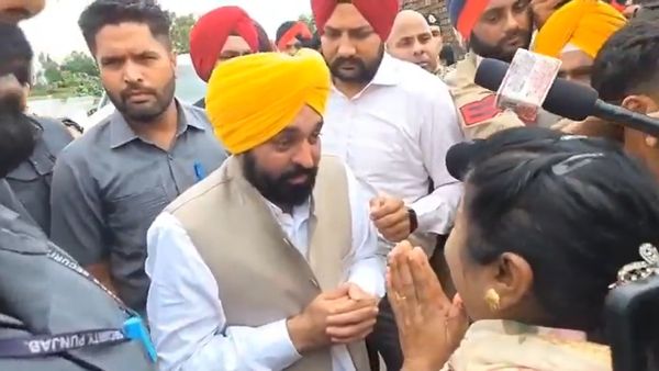 Punjab flood: பஞ்சாப் வெள்ளம்.. கதறும் மக்கள்.. கண்ணீர் விட்டு அழுத முதல்வர் பகவந்த் மான்!