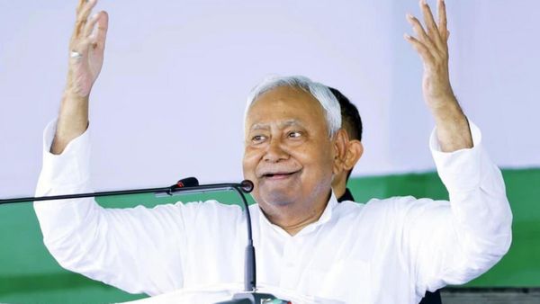 வேலையில்லா இளைஞர்களுக்கு மாதம் ரூ.1,000.. தேர்தல் நெருக்கத்தில் பீகார் முதல்வர் நிதிஷ்குமார் அறிவிப்பு