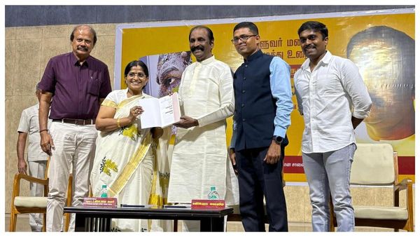 திருக்குறளை இனத்தின் அடையாளமாக நிலைநிறுத்த வேண்டும் - வைரமுத்து