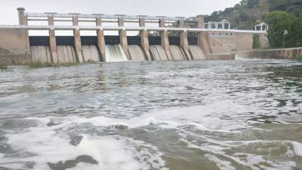 முழு கொள்ளளவை எட்டிய கேஆர்பி அணை.. கிருஷ்ணகிரி உள்ளிட்ட 3 மாவட்ட மக்களுக்கு வெள்ள அபாய எச்சரிக்கை!