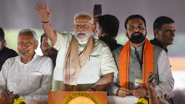 முக்கிய புள்ளிக்கு வாய்ப்பு மறுப்பு.. பீகார் தேர்தலுக்கு முதற்கட்ட வேட்பாளர் பட்டியலை வெளியிட்ட பாஜக