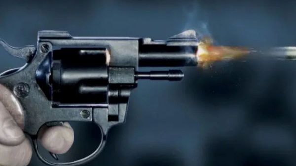 நள்ளிரவில் நடந்த பதற வைக்கும் சம்பவம்! பசு பாதுகாவலர் மீது சரமாரி துப்பாக்கி சூடு! என்ன நடந்தது?