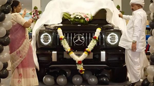 ”நாம யாருன்னு காட்டுடா” நட்புக்காக விஜயகுமார் போல.. கார் ஷோரூமில் சம்பவம் செய்த விவசாயி.. ரூ.3 கோடி!