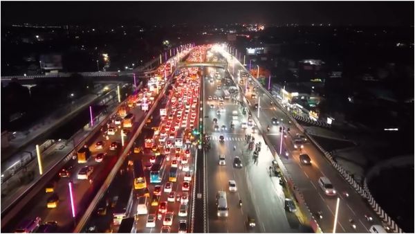 வெறிச்சோடிய சென்னை.. சொந்த ஊருக்கு பயணித்த 27 லட்சம் பேர்! இதுதாங்க உண்மையான மெட்ராஸ்!