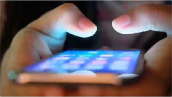 இன்ஸ்டாவில் அந்த மாதிரியான போட்டோவை கேட்டு டார்ச்சர்! இளம்பெண் பகிர்ந்த மோசமான அனுபவம்!