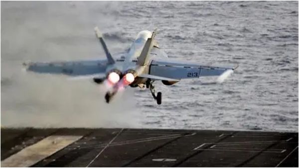 சீன கடல் பரப்பை கைப்பற்ற துடிக்கும் அமெரிக்கா! திடீரென நடந்த பயங்கரம்.. போர் தொடங்கியதா?