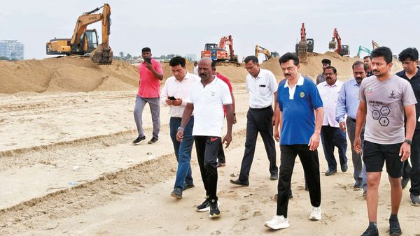 அடையாறு ஆறு கடலில் கலக்கும் முகத்துவாரத்தில் 2 நாளில் நடக்கும் பெரிய மாற்றம்.. முதல்வர் அதிரடி உத்தரவு