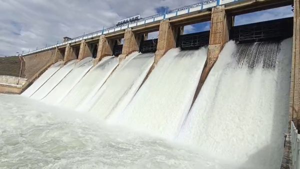 வாழ வைக்கும் வடகிழக்கு பருவமழை.. சர்ருனு எகிறிய வைகை அணை நீர்மட்டம்! 5 மாவட்ட மக்களுக்கு வார்னிங்