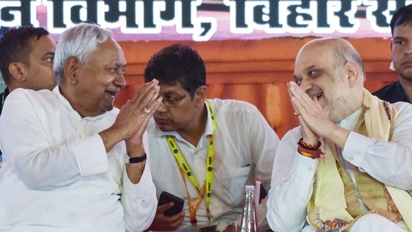 நிதிஷ்குமார் முதல்வர் பதவி பறிப்பு? பீகாரில் தேர்தலுக்கு பிறகு என்ன நடக்கும்! உடைத்து பேசிய அமித் ஷா