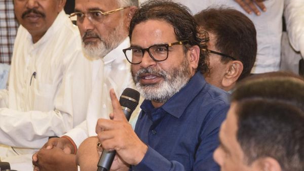 3 ஆண்டில் ரூ.241 கோடி வருமானம் ஈட்டிய பிரசாந்த் கிஷோர் - பீகார் துணை முதல்வரை கட்டம் கட்டி புகார்